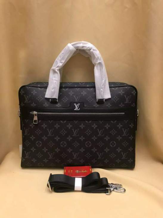 Picture of Louis Vuitton Mens Bags _SKUfw142281834fw